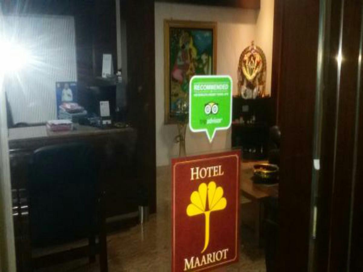 Hotel J Maariot 에로드 외부 사진