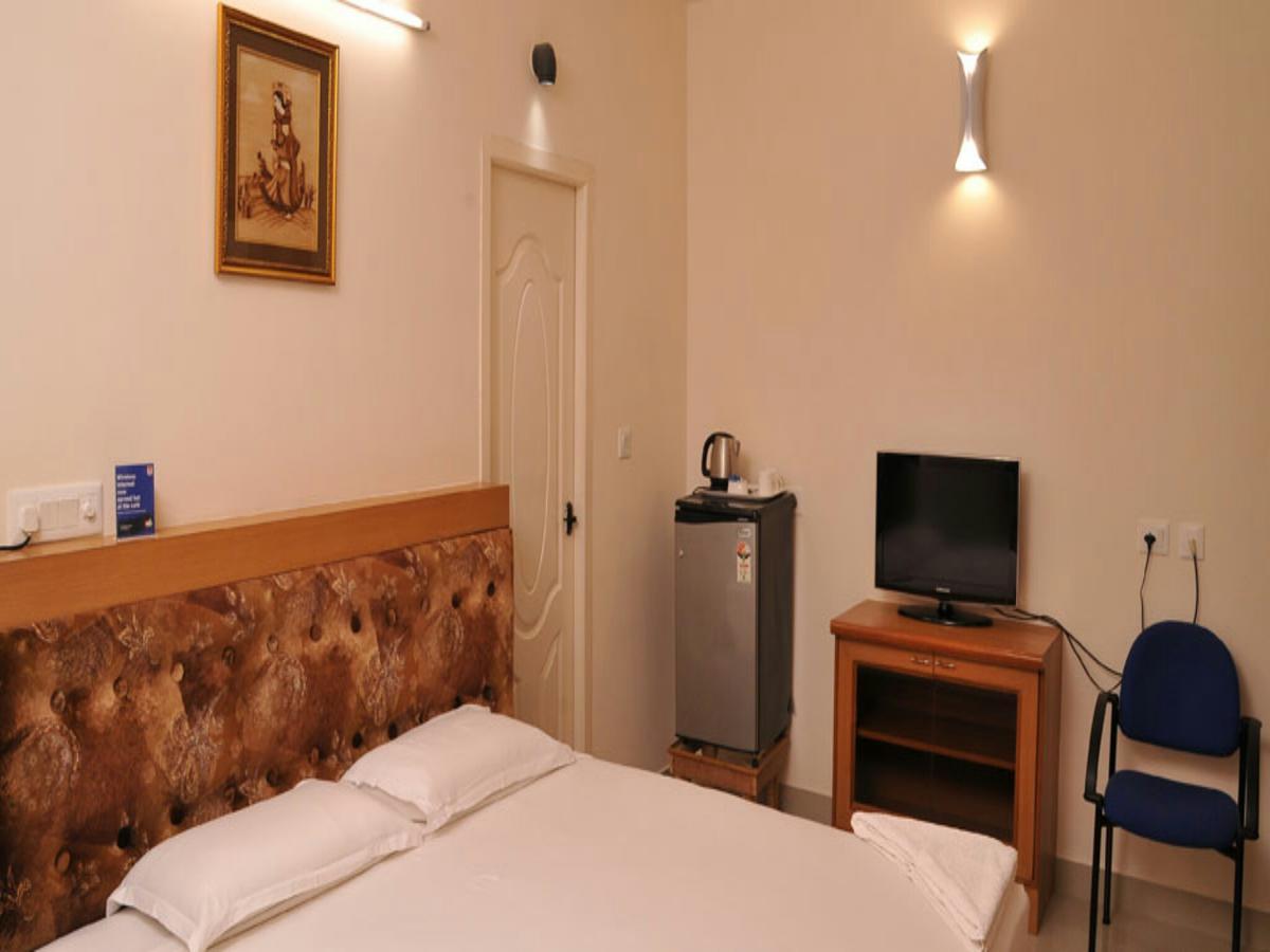 Hotel J Maariot 에로드 외부 사진